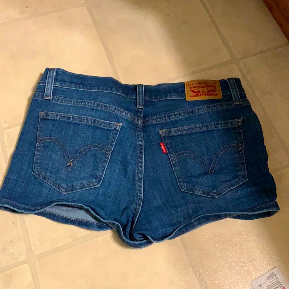 Levi’s shorts
